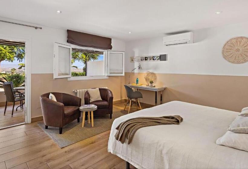 סוויטת ג'וניור עם טרסה, Boutique Hideaway Cortijo El Sarmiento