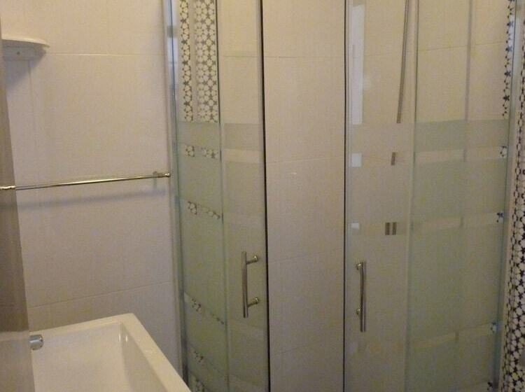 コンフォートルーム, Boutique Hostal Casa Justa
