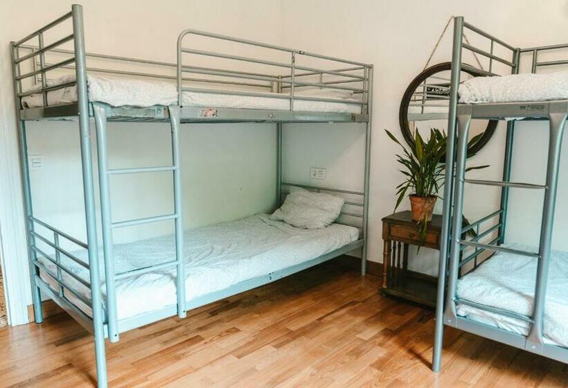 מיטה בחדר משותף, Surf Camp San Sebastian Partyhostel