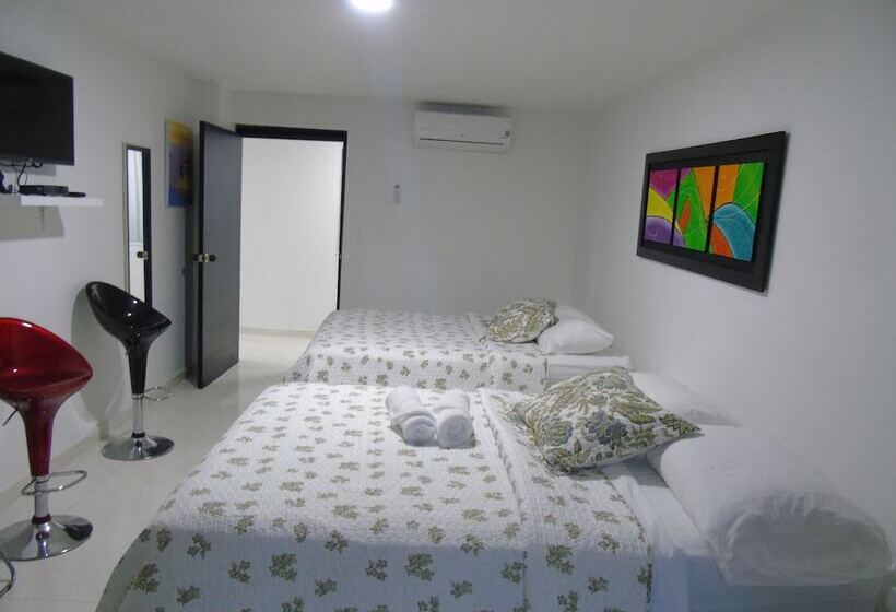 스탠다드 스튜디오, Blue Emerald Inn