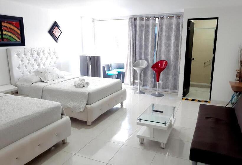 발코니가 있는 스위트, Blue Emerald Inn