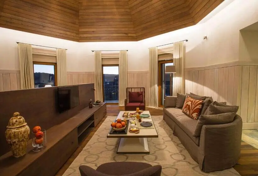 Suite Deluxe, Caeli