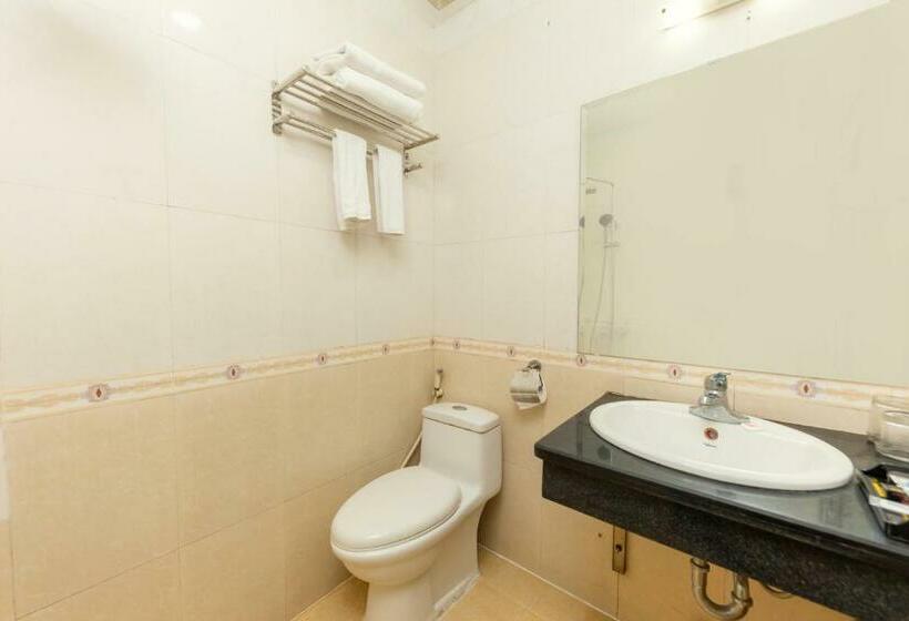 اتاق استاندارد, Capital O 387 Bach Duong