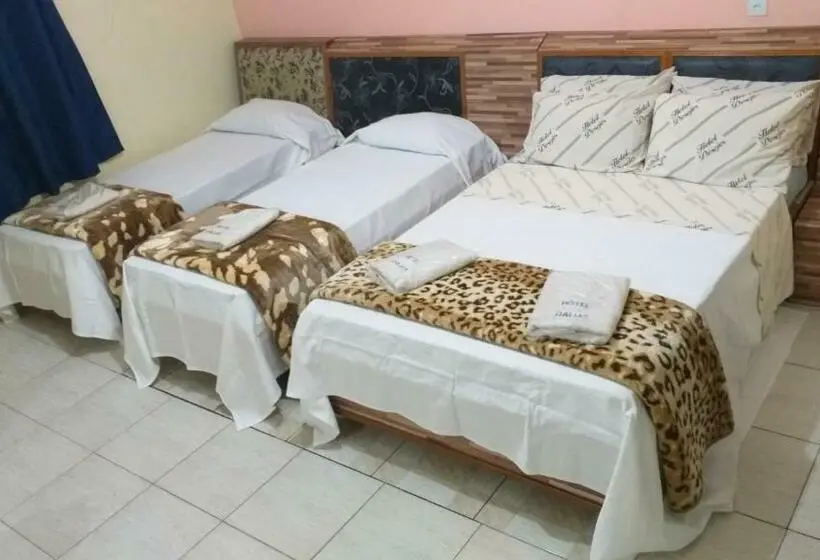 Deluxe Kolmen Hengen Huone, Dalias
