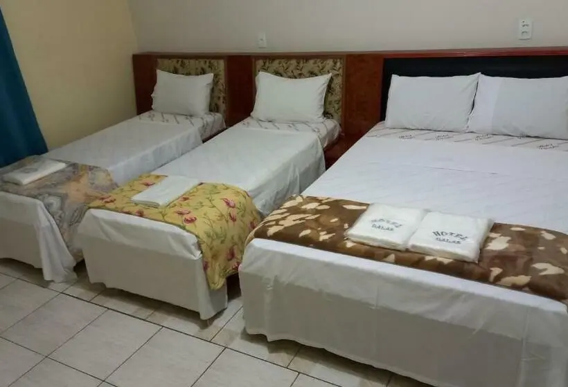 Deluxe Kolmen Hengen Huone, Dalias
