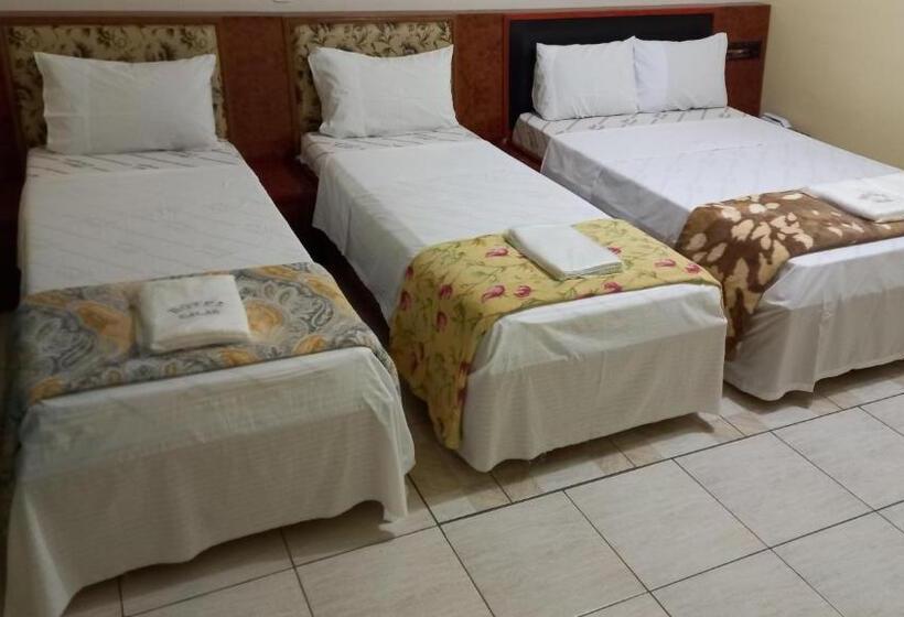 デラックストリプルルーム, Dalias