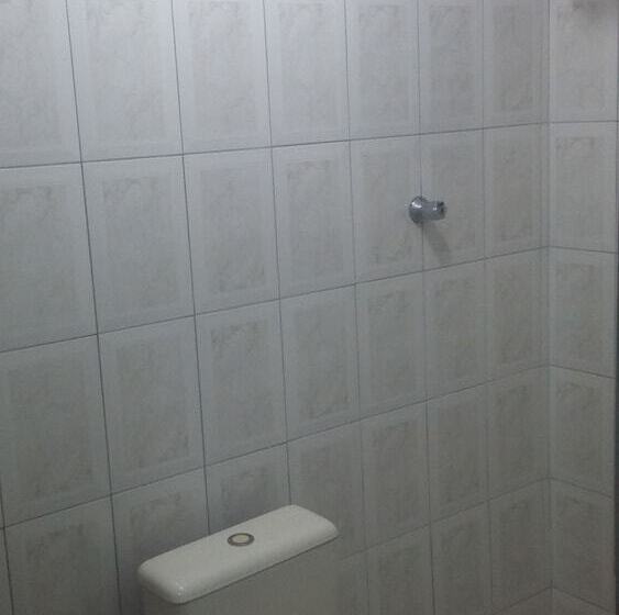 デラックストリプルルーム, Dalias