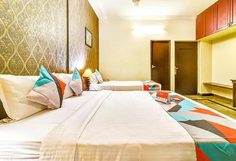 ファミリールーム, Fabexpress Nestlay Rooms   Nr Acs Medical Hospital & Apollo Speaciality Hospitals