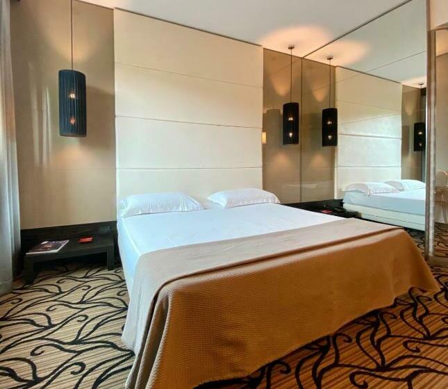 חדר סטנדרט, Iris