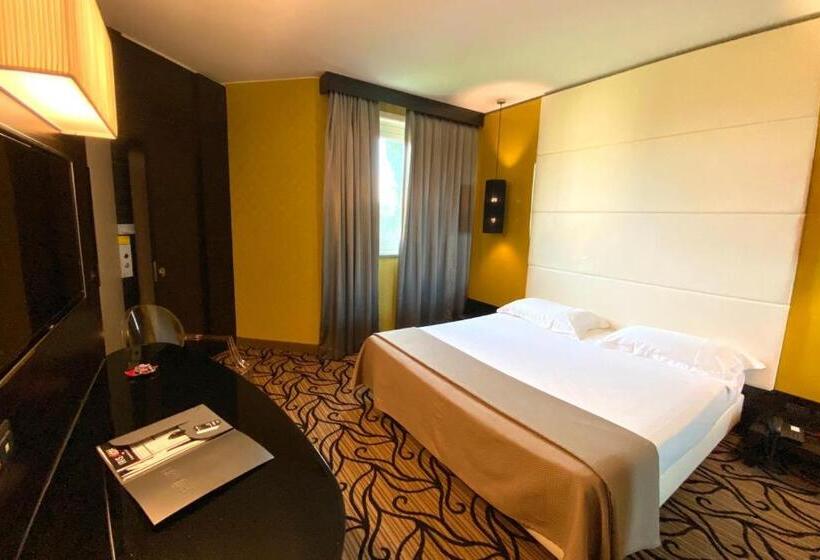 חדר סטנדרט, Iris