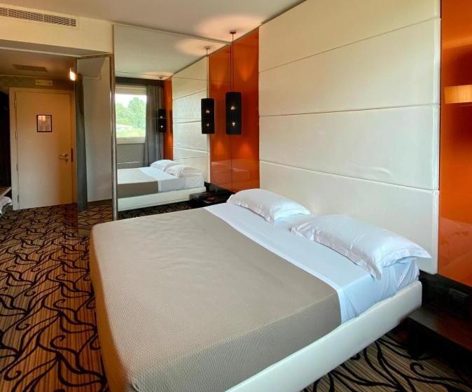 חדר סטנדרט, Iris