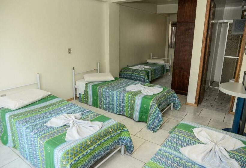 غرفة قياسية رباعية, Piacenza