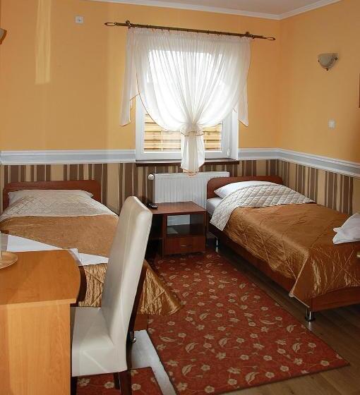 スタンダードルーム, Restauracja Redos