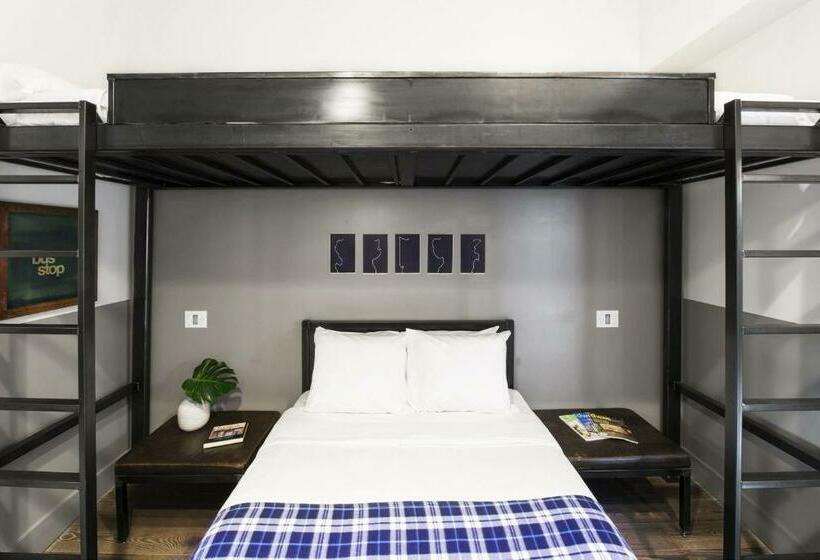 اتاق استاندارد, The Chicago Hotel Collection River North