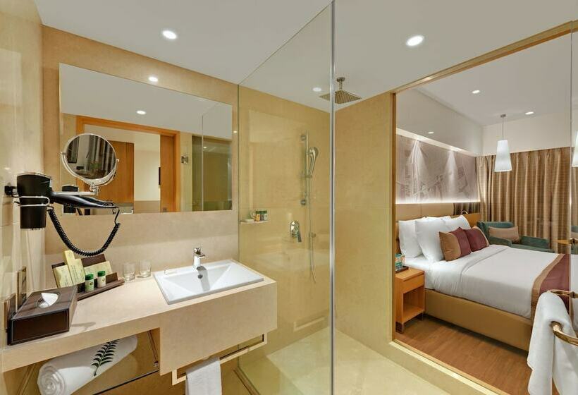 اتاق لوکس, The Fern Goregaon