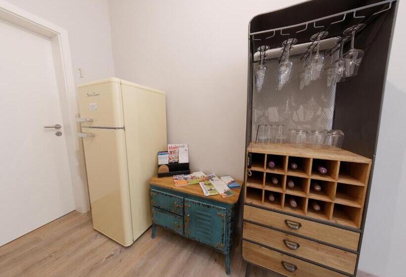 Стандартный Номер Кровать Кинг, Weinbar Fahr Away
