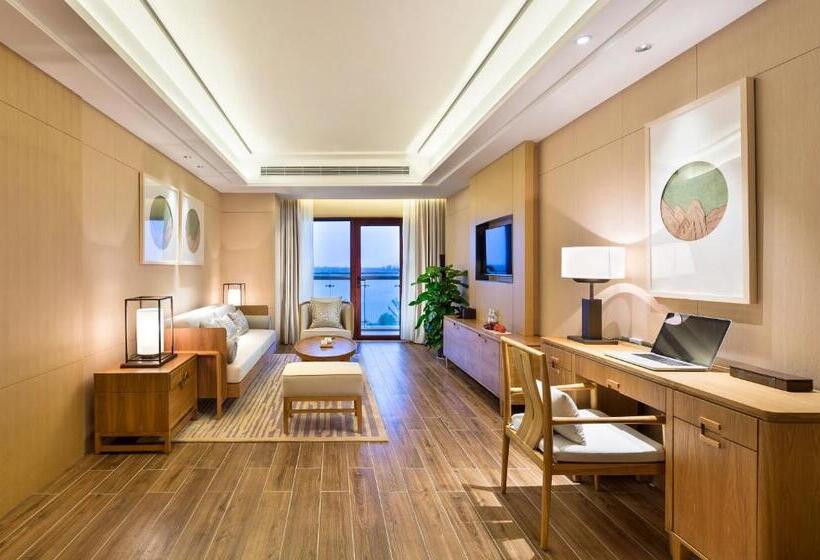Люкс Вид на Море, Wyndham Grand Plaza Royale Wenchang
