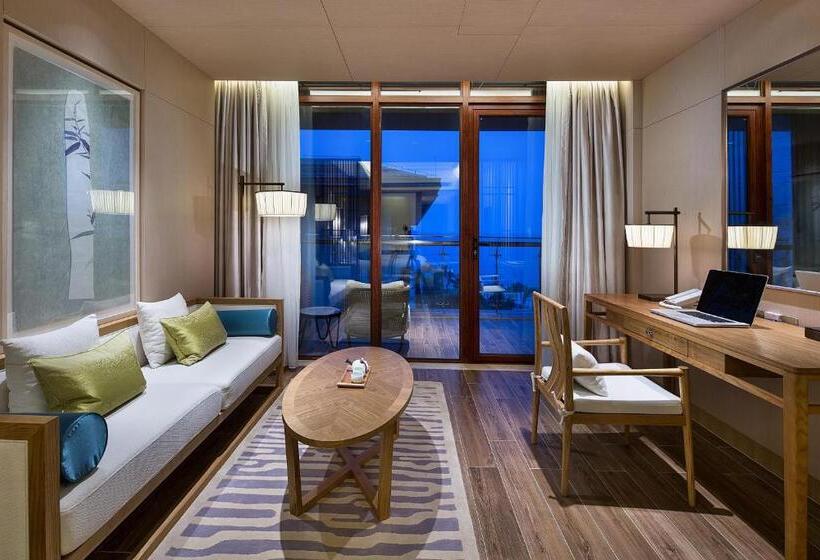 חדר דלוקס נוף לים, Wyndham Grand Plaza Royale Wenchang