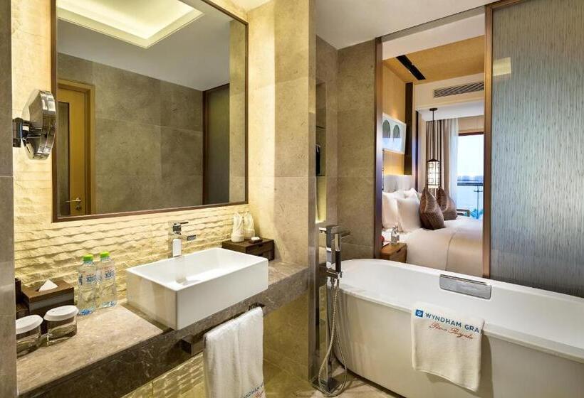 Люкс Вид на Сад, Wyndham Grand Plaza Royale Wenchang