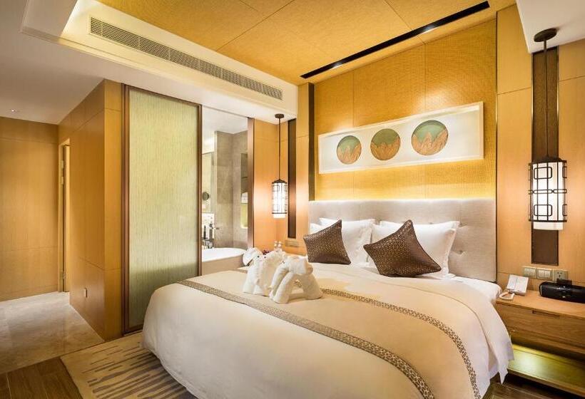 סוויטה נוף לגינה, Wyndham Grand Plaza Royale Wenchang