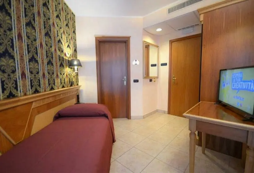 اتاق استاندارد یک نفره, San Giovanni Rotondo Palace Alihotels