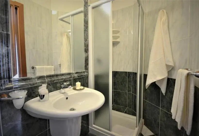 اتاق استاندارد یک نفره, San Giovanni Rotondo Palace Alihotels