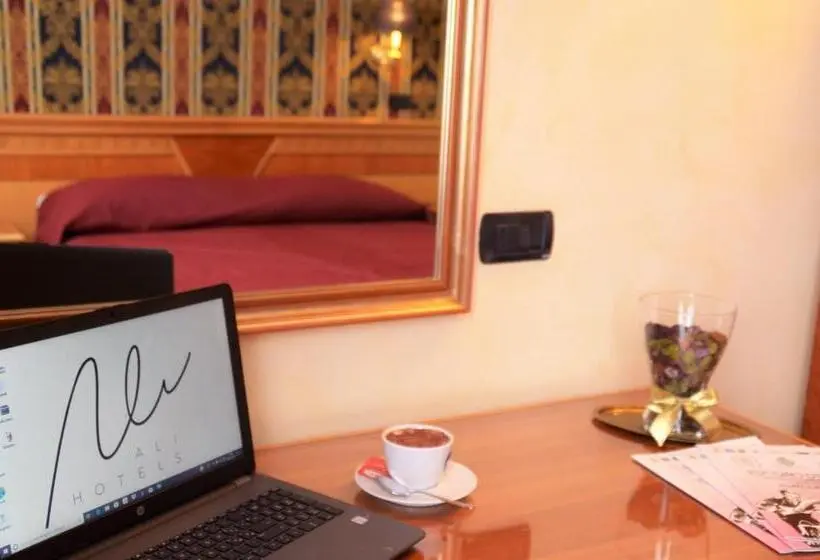 اتاق کلاسیک چهارنفره, San Giovanni Rotondo Palace Alihotels