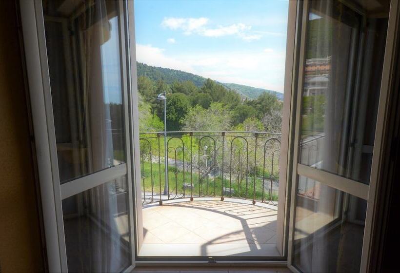 Трехместный Номер Superior, San Giovanni Rotondo Palace   Alihotels