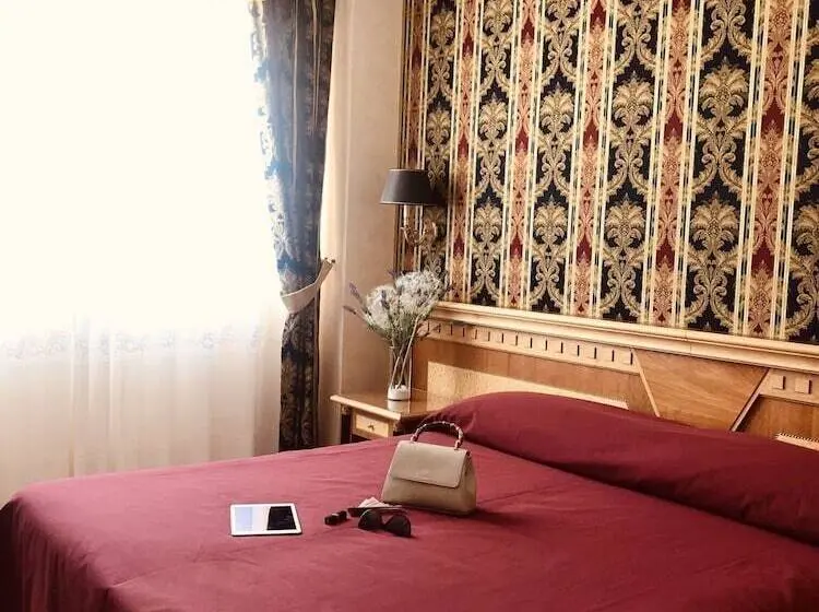 اتاق کلاسیک سه تخته, San Giovanni Rotondo Palace Alihotels