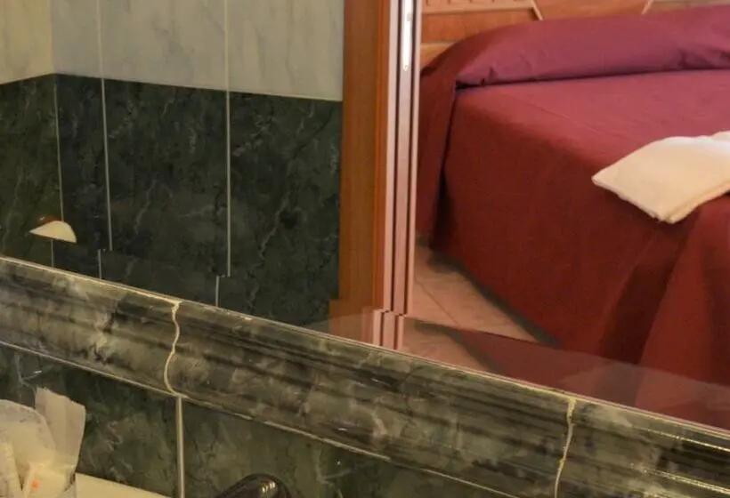 اتاق کلاسیک سه تخته, San Giovanni Rotondo Palace Alihotels
