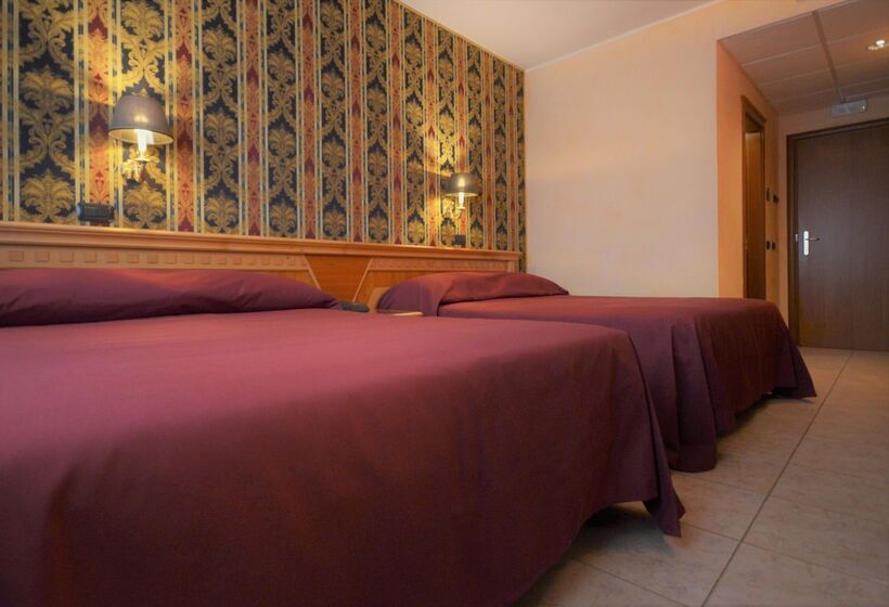 Четырехместный Номер Классик, San Giovanni Rotondo Palace   Alihotels