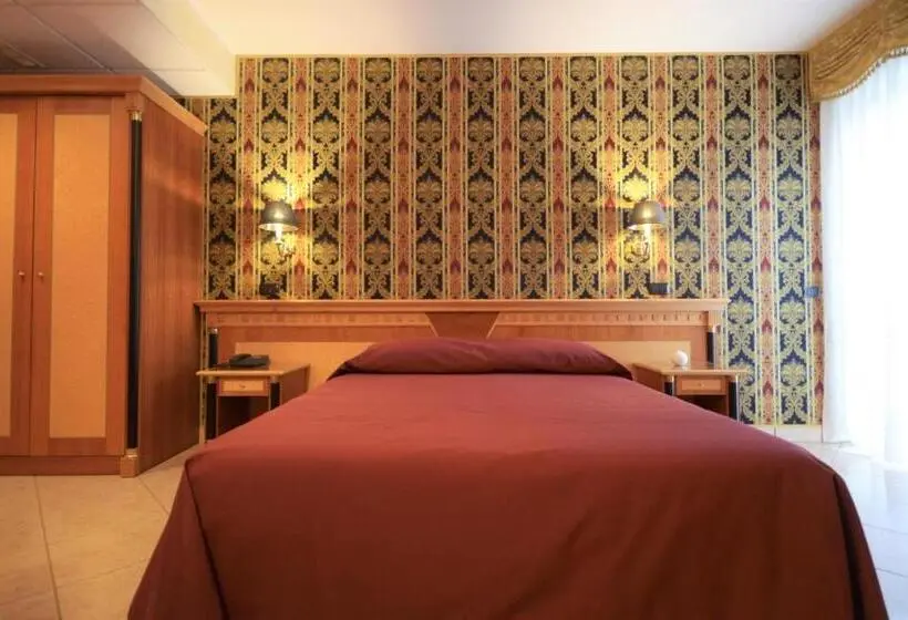 Superior Room with Terrace, San Giovanni Rotondo Palace Alihotels