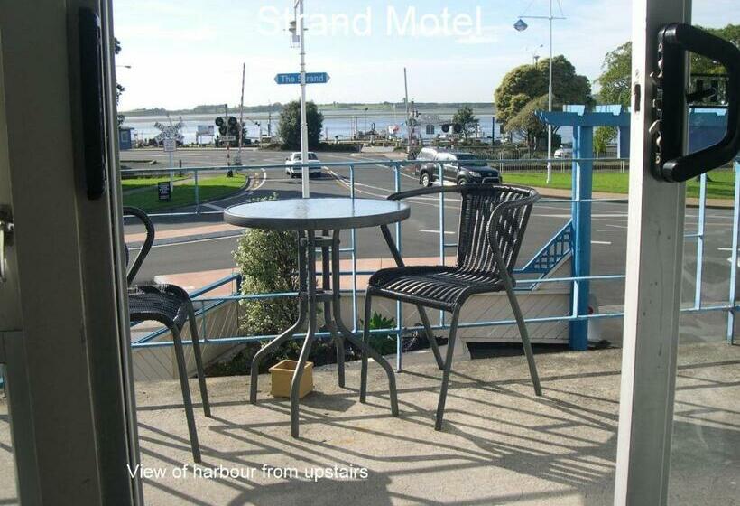 Студия Deluxe, Strand Motel