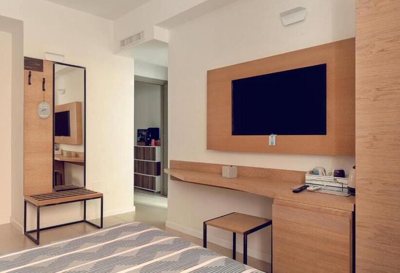 스탠다드 룸, Altavilla