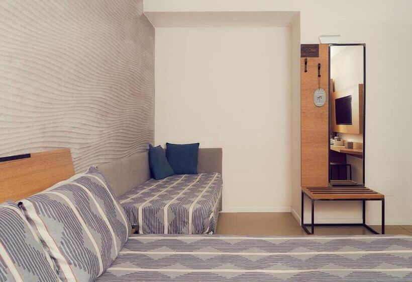 스탠다드 룸, Altavilla