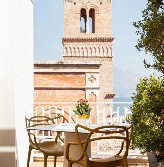 디럭스 룸 바다 전망, Altavilla