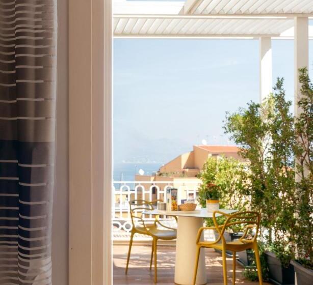 디럭스 룸 바다 전망, Altavilla