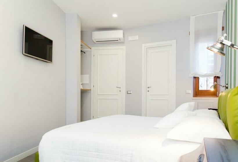 اتاق استاندارد, Il Castello