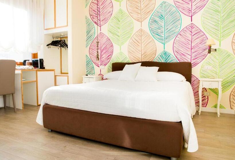 اتاق لوکس, Il Castello