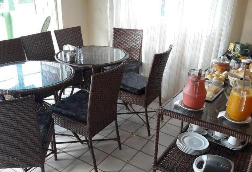 Quarto Triplo Basic, Pousada Martins E Cia