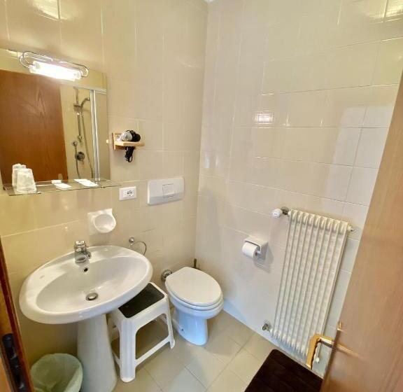 이코노미 룸, B&b Lorenzini Ski