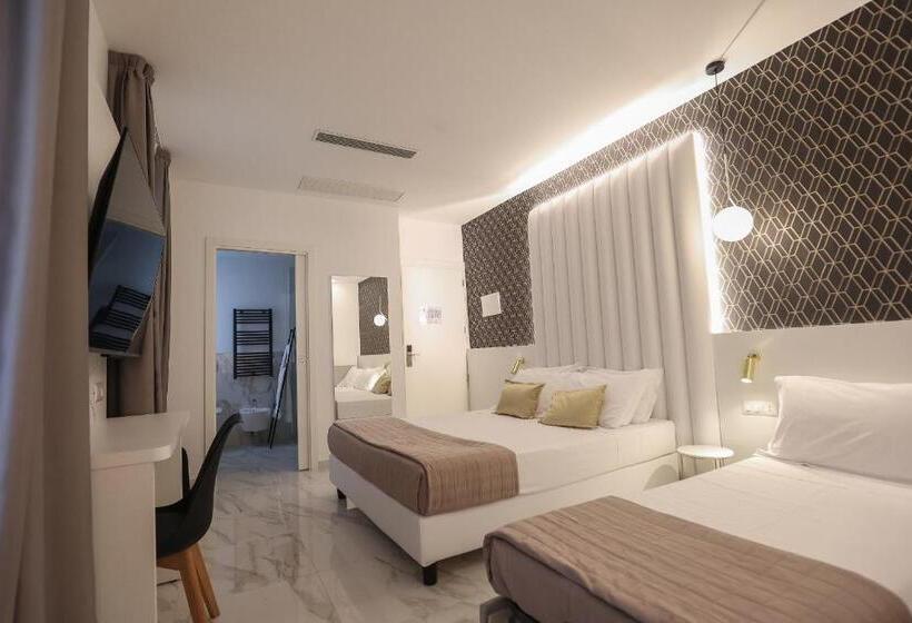 اتاق سوپریور سه تخته, Cenisio