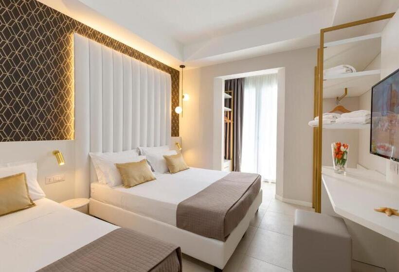 اتاق سوپریور سه تخته, Cenisio