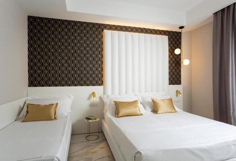 اتاق سوپریور سه تخته, Cenisio