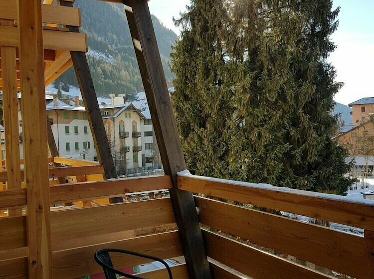 スーペリアトリプルルーム, Moena