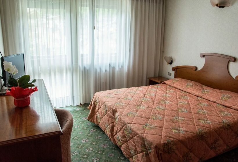 スタンダードルーム, Moena