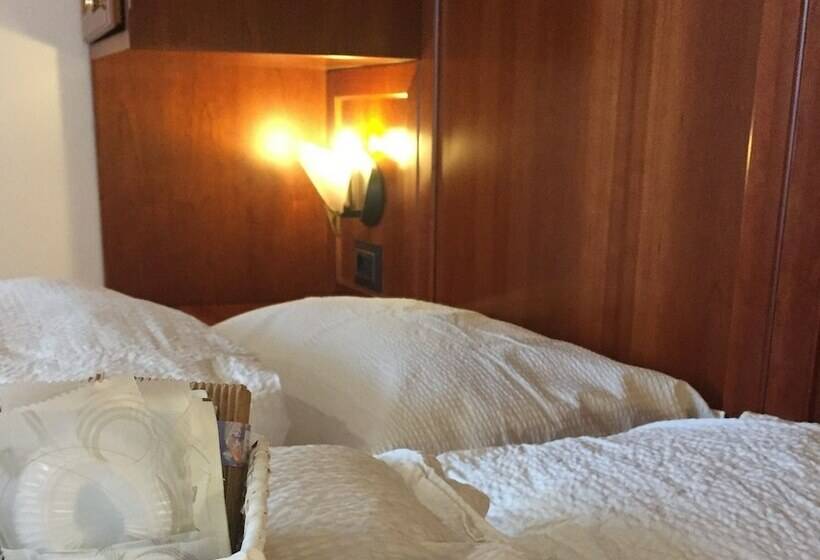 スーペリアトリプルルーム, Moena