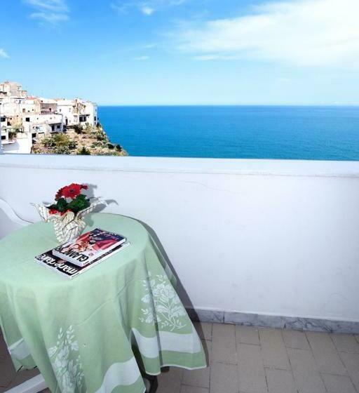 חדר סטנדרט נוף לים עם מרפסת, Peschici