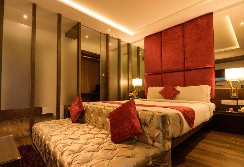 スタンダードルーム, Roopa Elite