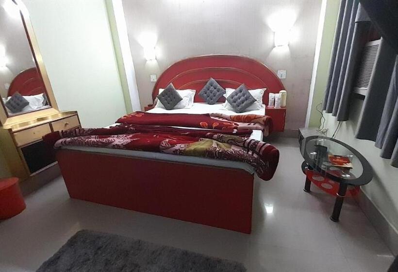 バルコニー付きデラックスルーム, Sawpanlok Residential